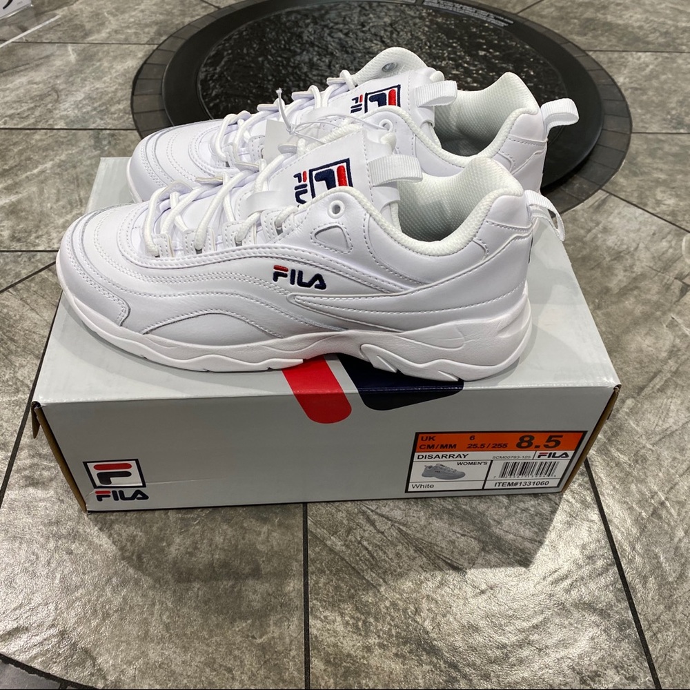 FILA Women’s Disarray Sneakers NIB - White - Picture 3 of 8
